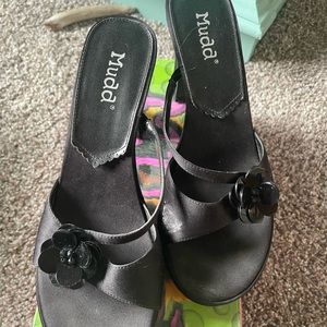 Black Mudd Heeled Sandals 9
